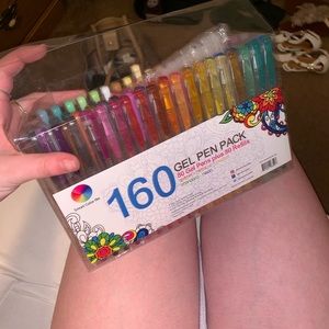 160 gel pens